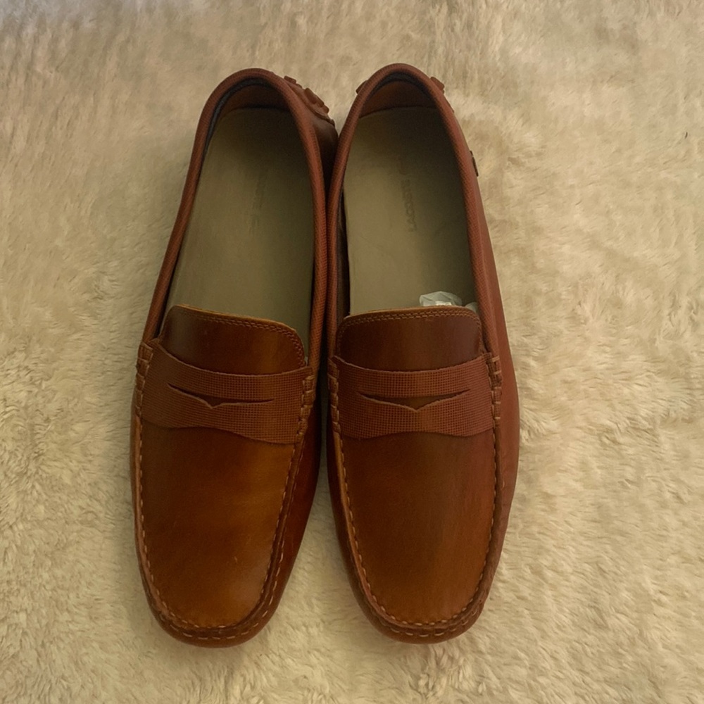 Lacoste men’s loafers size 10.5,tan color leather.
